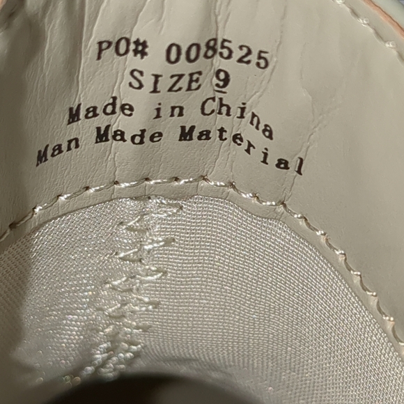 Mirette Chelsea Boots By Journee Gray Size 9 - Picture 14 of 15